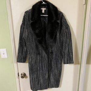 H & M Wool-Blend Houndstooth Knit Style Coat